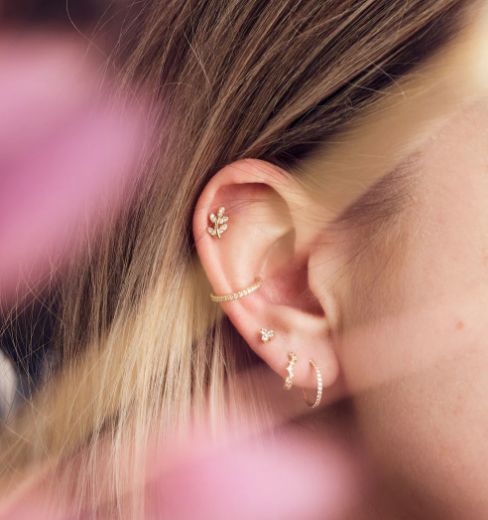 Picture of Flora Barbell Stud Gold