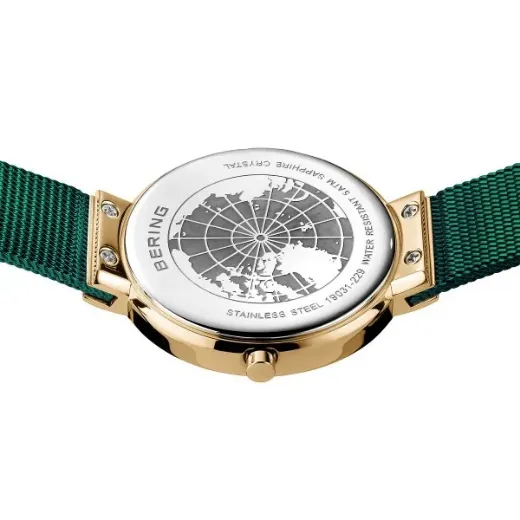 Picture of Green Watch with Mesh Strap 