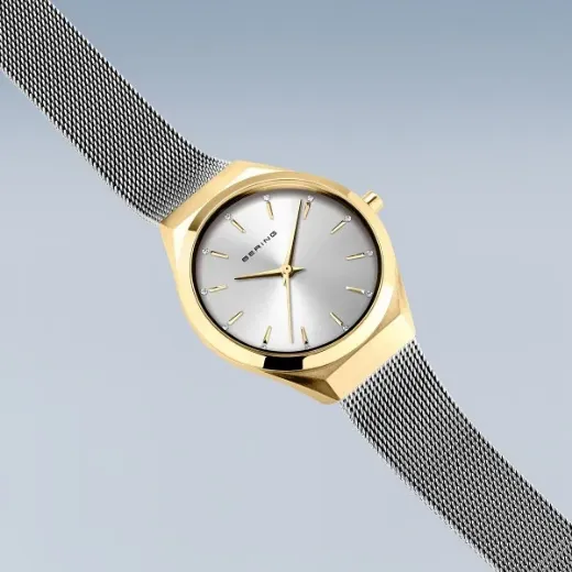 Picture of Ultra Slim Watch with Silver Mesh Strap 