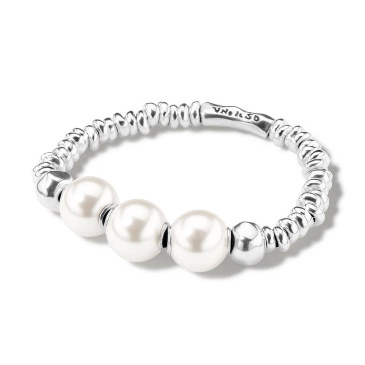 Picture of Superlative Three Pearl Bracelet 