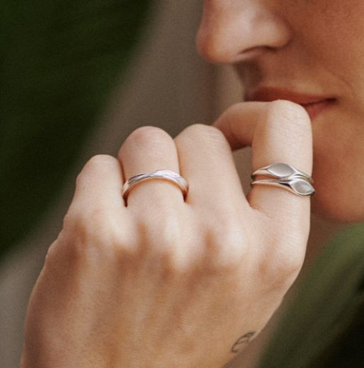 Picture of Estée Lalonde Silver Wavy Stacking Ring