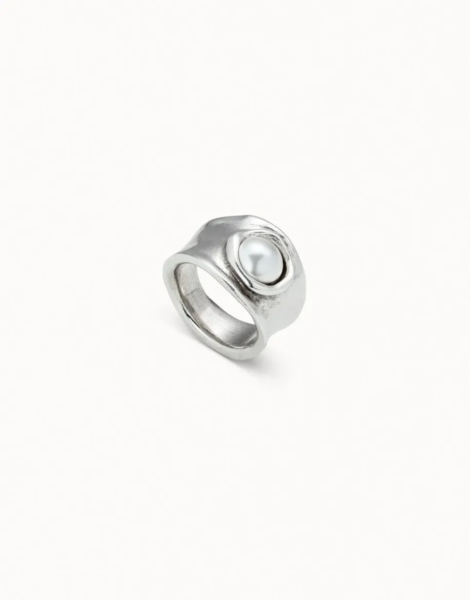 Picture of Mi Talisman Silver Ring with Pearl