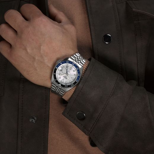 Picture of Seiko 5 Sports SKX GMT Sky Blue, Silver Cloud